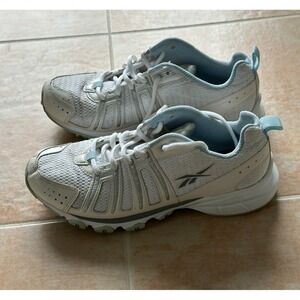 Reebok White Athletic Shoes RB 810‎ PYE 2-180450 - Women's Size 7.5